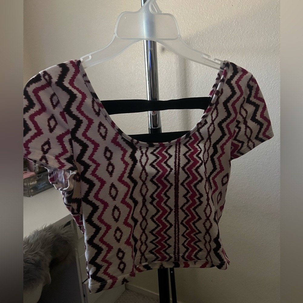 Scoop neck Crop top
